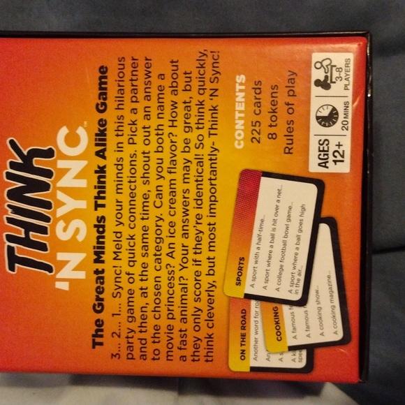 Card game for 3-8 players - Picture 3 of 3